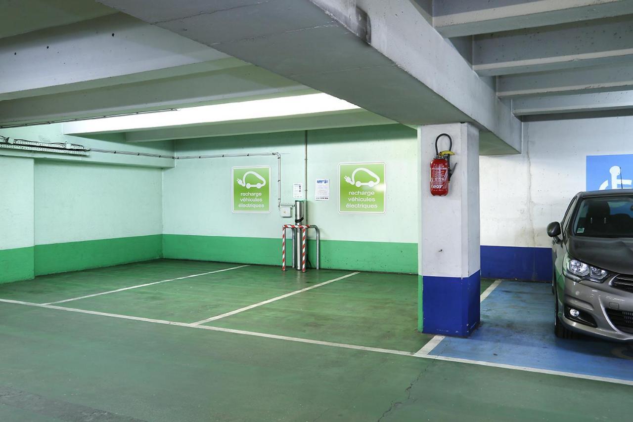 Appartamento Duplex de charme Orléans hypercentre Cathédrale avec parking et wifi Esterno foto